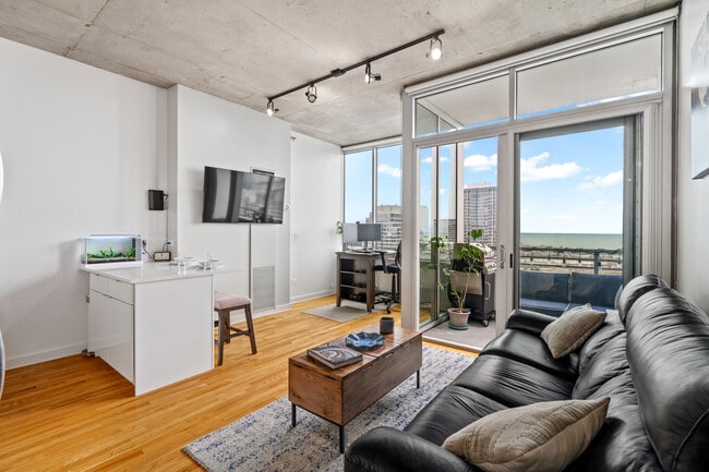 Building Photo - 1720 S Michigan Ave