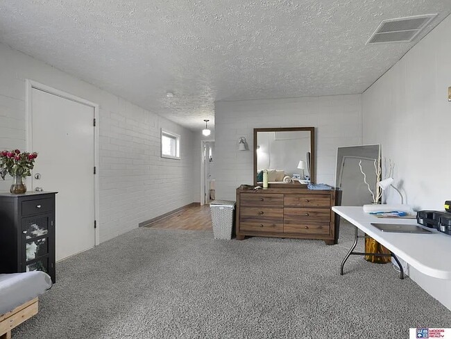 Building Photo - 4626 Eden Cir