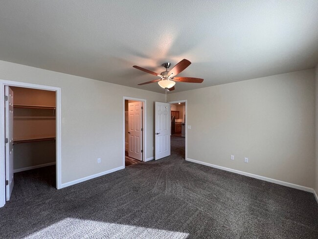 Building Photo - ~~Newer 3 BEDROOM Fernley Home~~