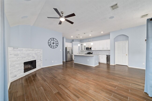 Building Photo - 10302 Rudolph Ct