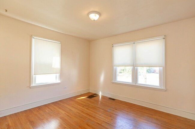 Building Photo - 2 Bed, 1 Bath Rancher in Martinsburg, WV
