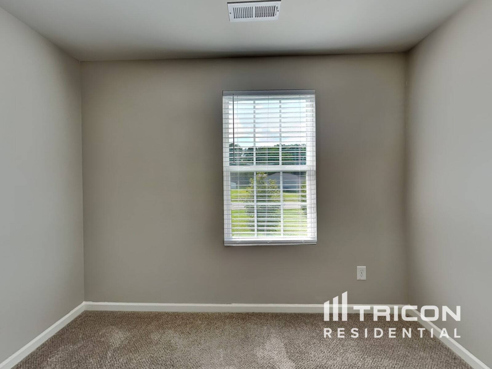 Building Photo - 437 Brookfield Dr