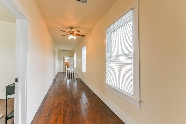 Building Photo - 3013 Avenue M