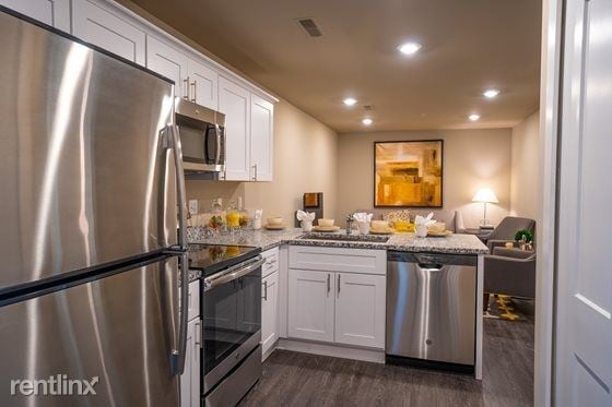 Primary Photo - 2 br, 2 bath Apartment - 34700 Aqua Ln