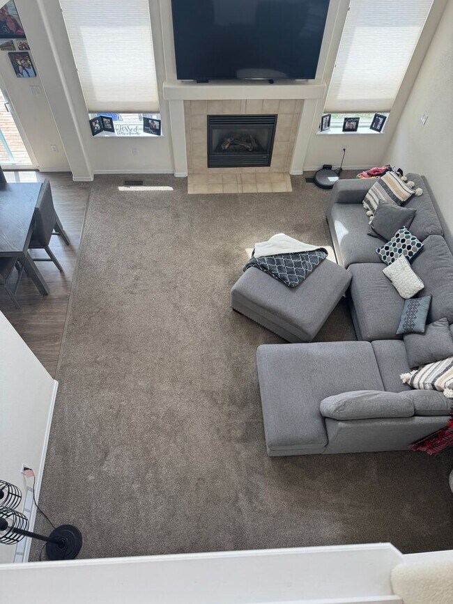 Building Photo - Stunning 2-Story Home With Finished Walk-O...