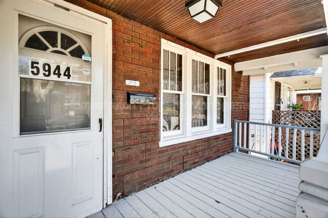 Building Photo - 5944 Thekla Ave