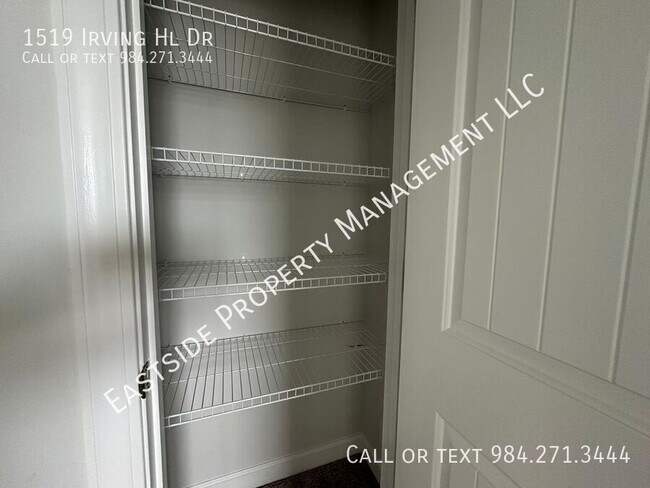 Building Photo - 1519 Irving Hl Dr