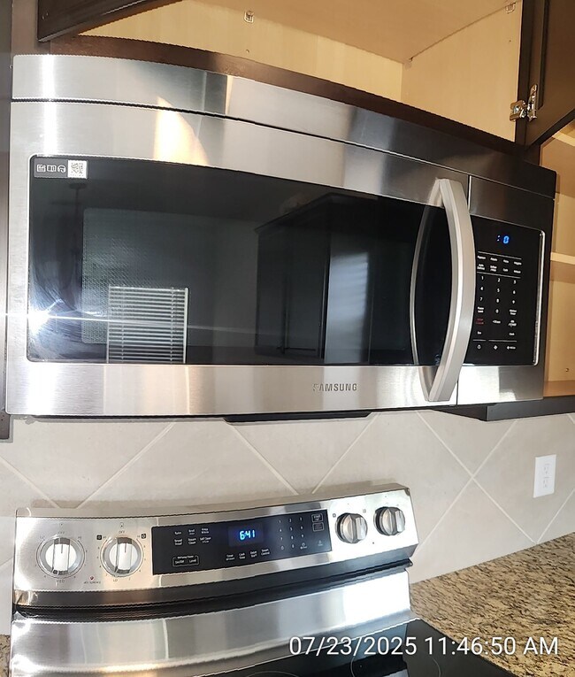 Building Photo - 64 Sunflower Cir NE