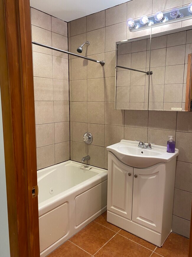 Building Photo - 3059 38th St