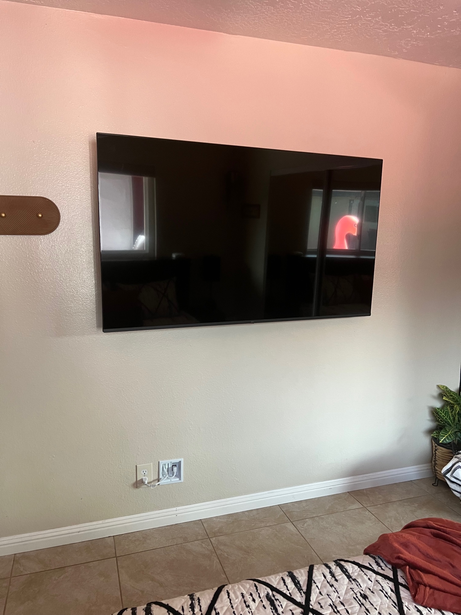 TV in Main Bedroom - 1975 Rohn Rd