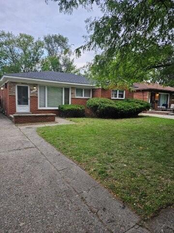 Building Photo - 20260 Greenview Ave