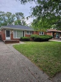 Building Photo - 20260 Greenview Ave