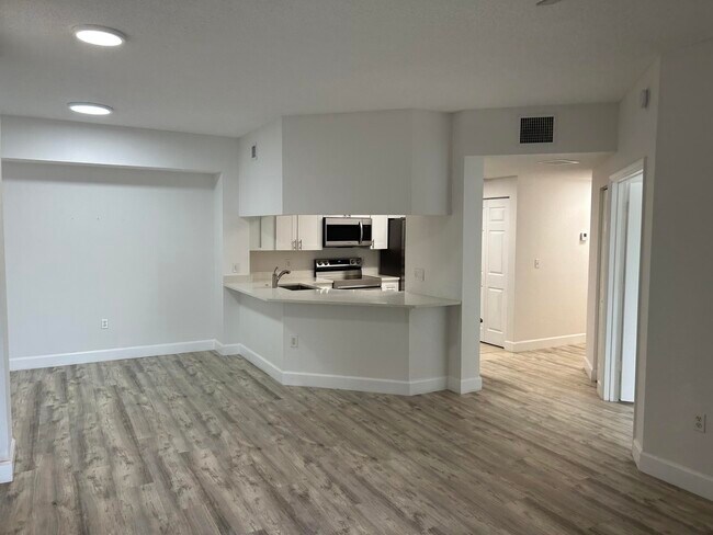Building Photo - 2724 Anzio Ct