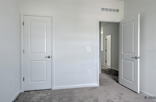 Building Photo - 3193 Country Side Dr