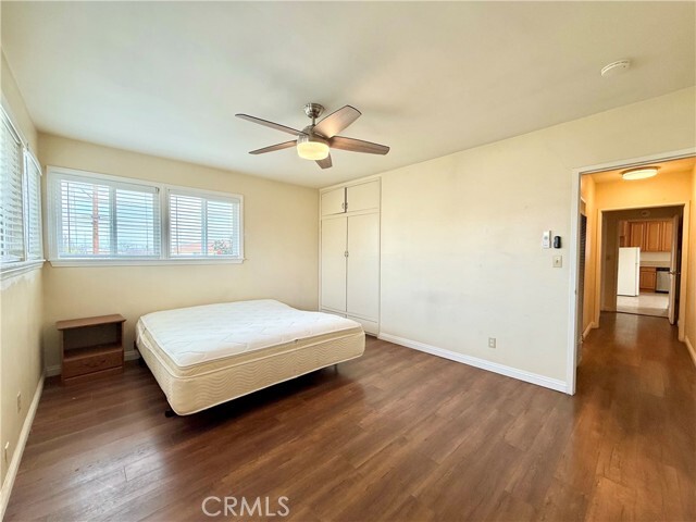 Building Photo - 3159 Del Mar Ave