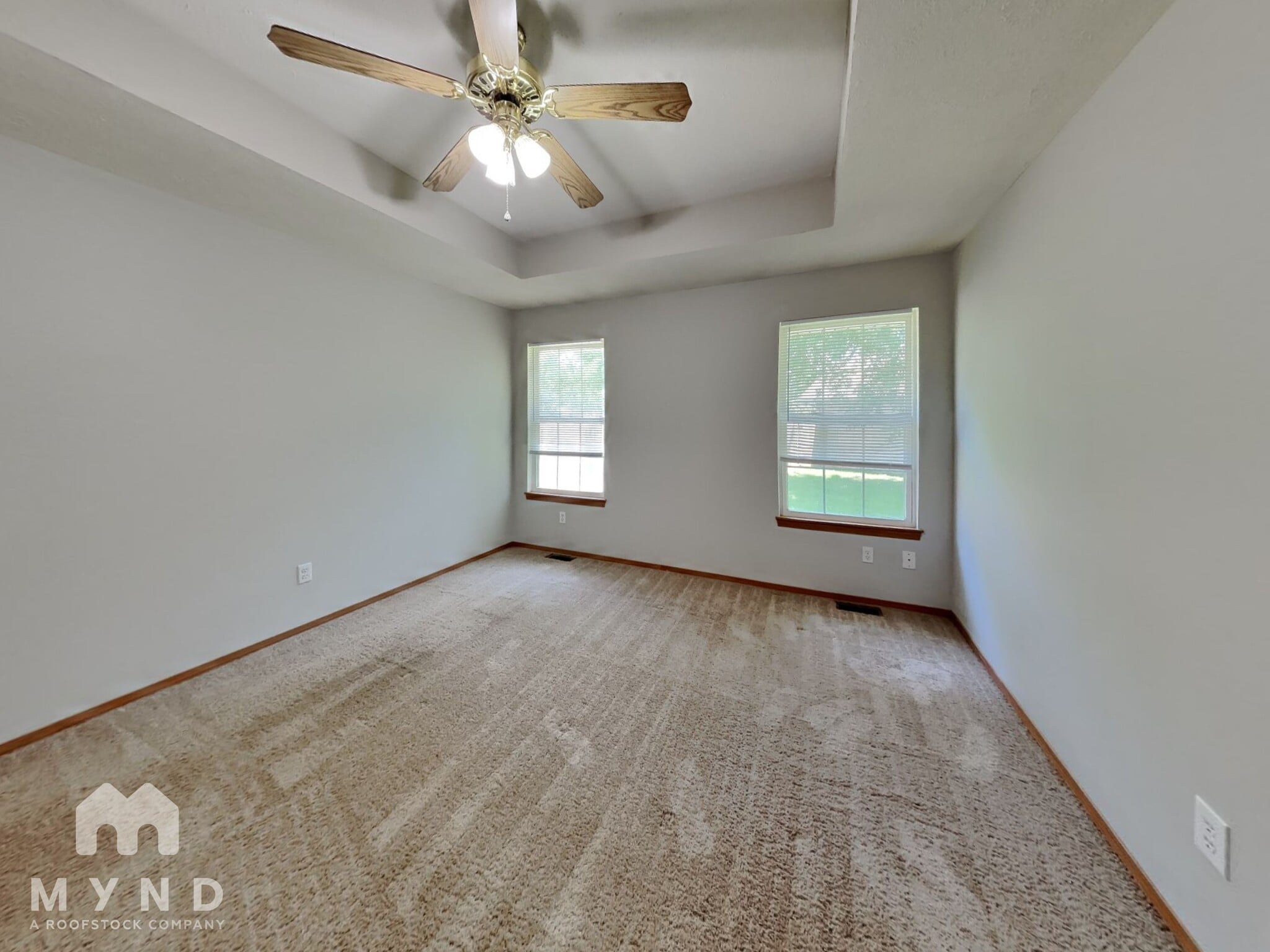 Building Photo - 419 S Sherwood Ave