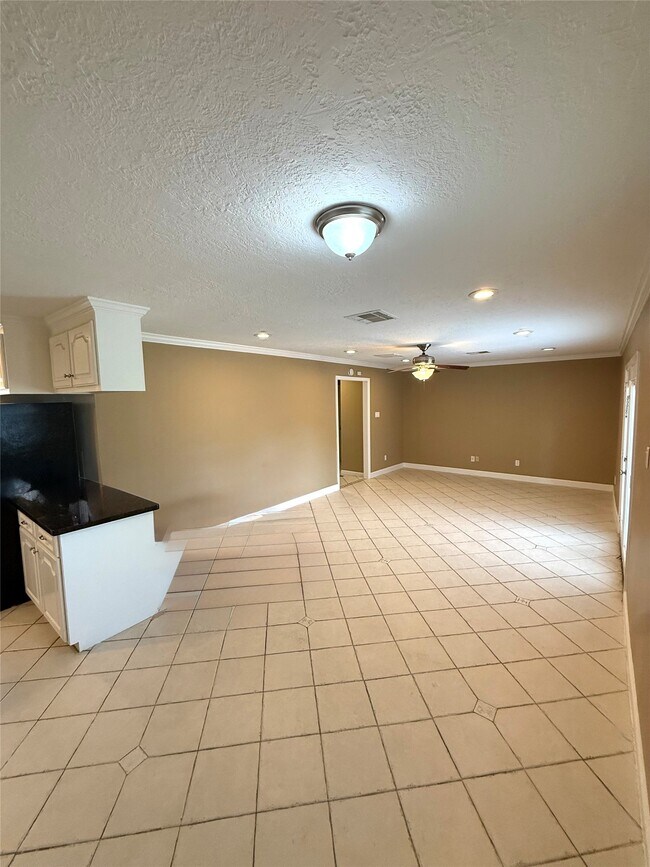 Building Photo - 5811 McKnight St