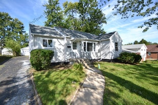 Building Photo - 1421 Burry St