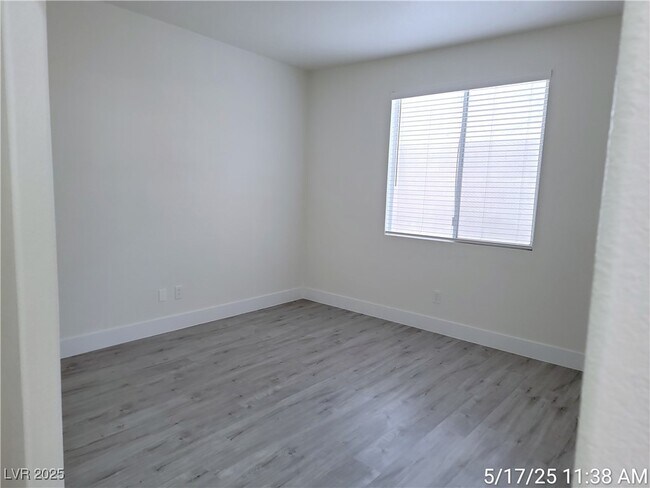 Building Photo - 2379 Brockton Way