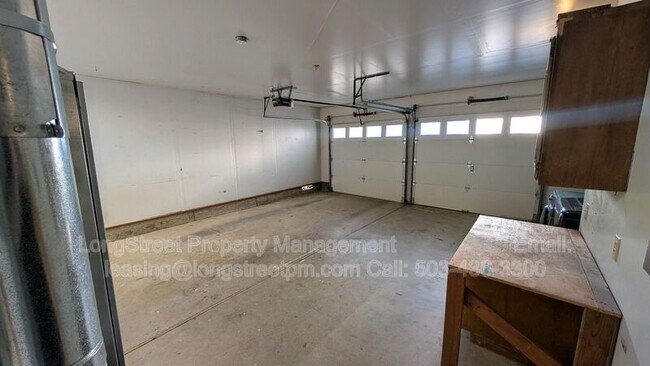 Building Photo - 2975 NW Stewart St