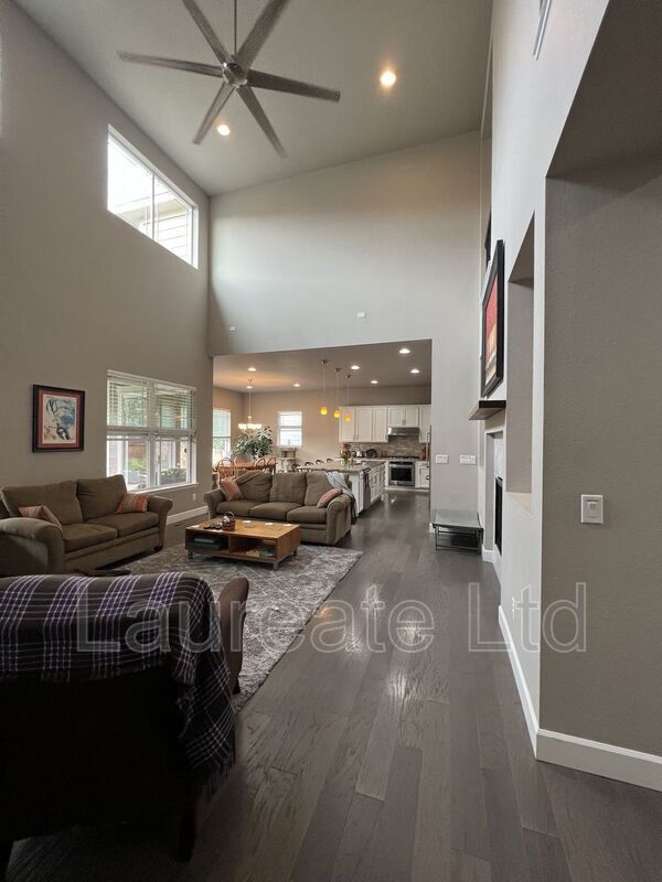 Building Photo - 10035 Atlanta St