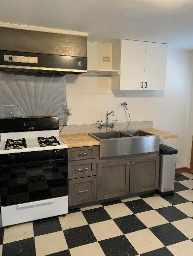 Building Photo - lakefront for rent
