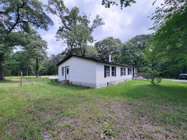 Building Photo - 20284 Forest Woods Ln