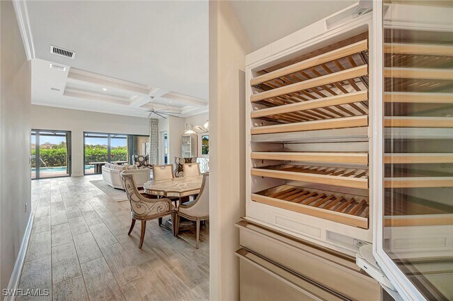 Building Photo - 9574 Everglades Dr