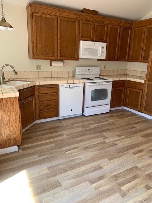 Building Photo - Morgan Hill Single Level Townhome