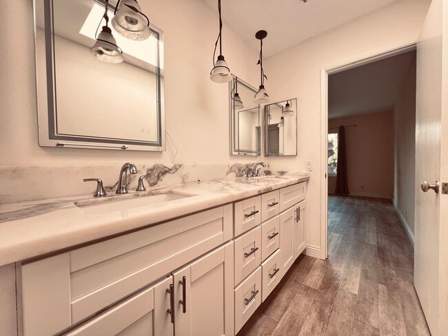 Building Photo - **Recently Lower Rent** Mission Valley Large Two Bedroom Two Bathroom Condo for Rent