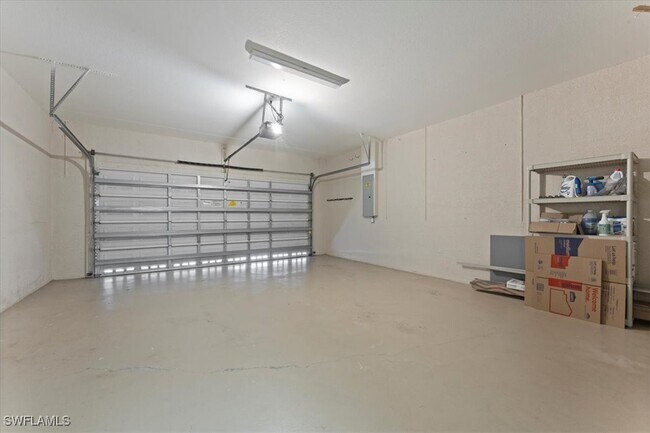 Building Photo - 8541 Peppertree Way
