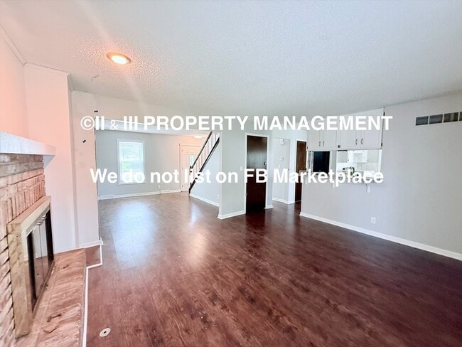 Building Photo - 138 E Nelson Cir