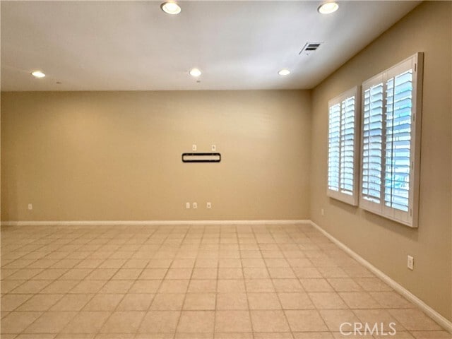 Building Photo - 467 Raya Ln