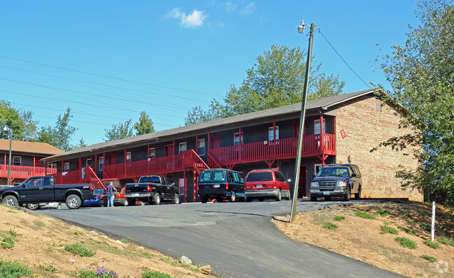 Primary Photo - Hillside Apartments