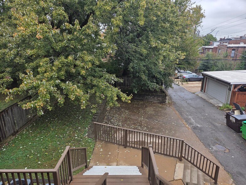 Building Photo - 1217 Lami St