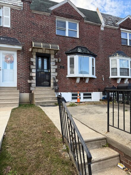 Primary Photo - 7416 Gilbert St