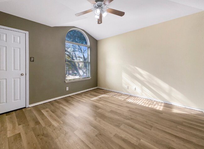 Building Photo - 3324 Tumblewood Trail