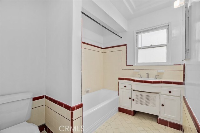 Building Photo - 263 N Swall Dr