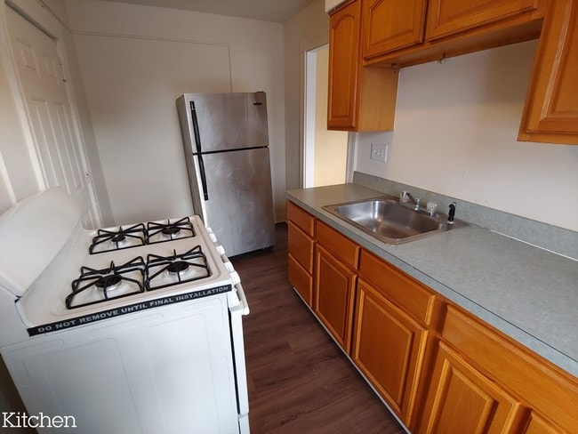 Building Photo - 206 S Ann St