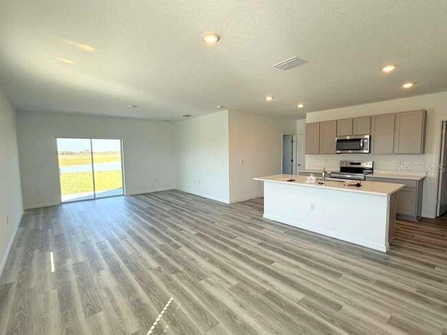 Building Photo - 32893 Osprey Peak Wy