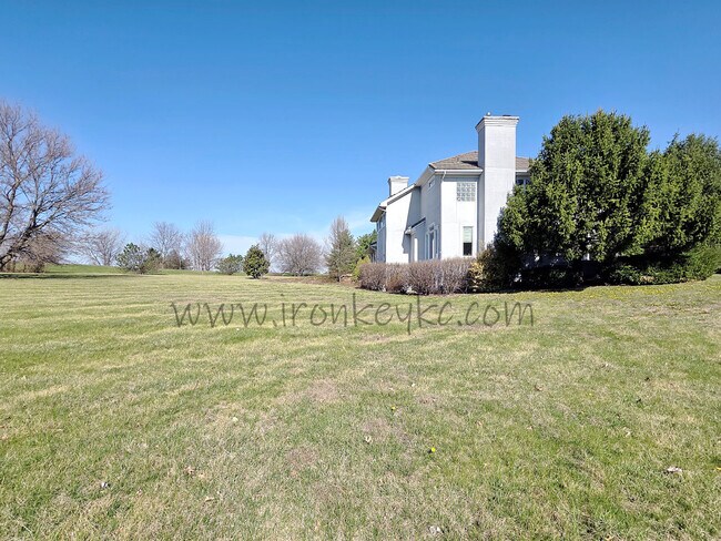 Building Photo - 14112 Windsor St