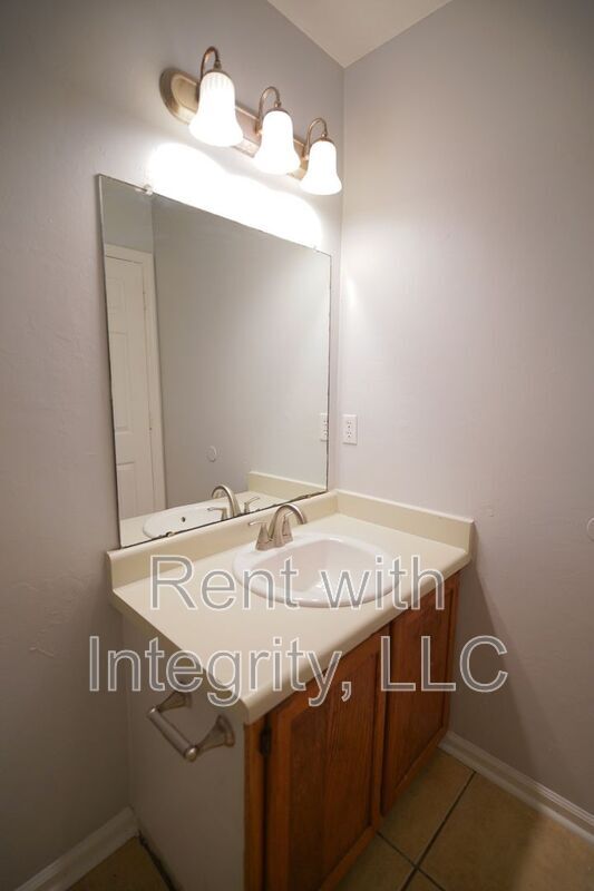 Building Photo - 2446 Talco Hills Dr