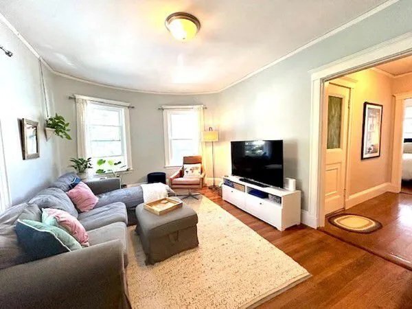 Building Photo - 35 Oakland Rd