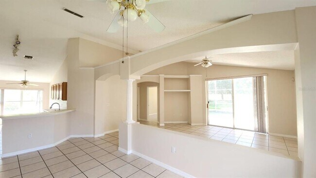 Building Photo - 3885 Blackberry Cir