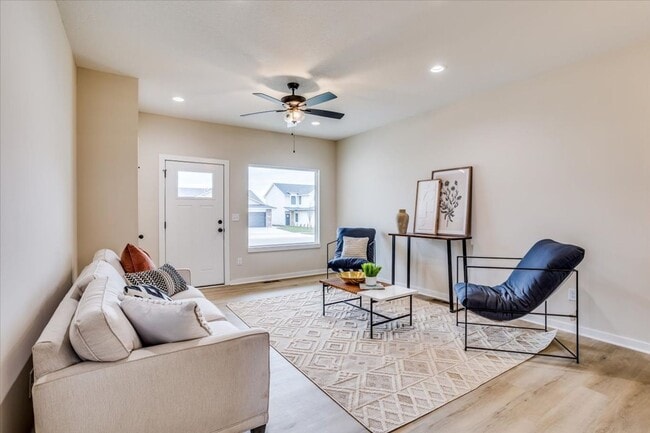 Building Photo - Fox Creek - Chuck Plan