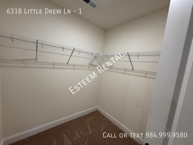 Building Photo - 6318 Little Drew Ln