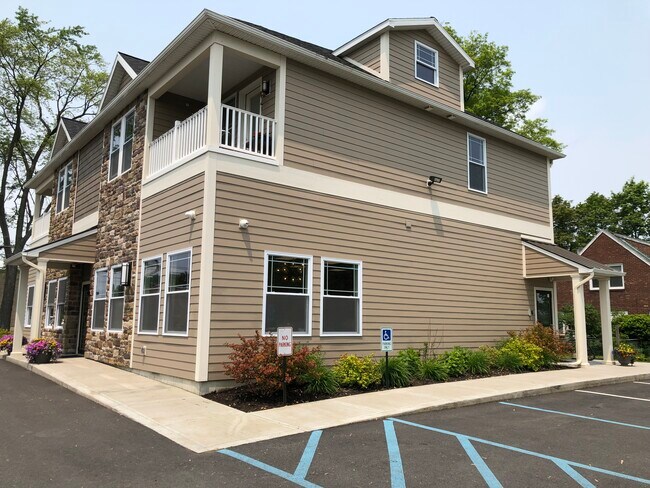 Building Photo - 3 Gaffers Ct