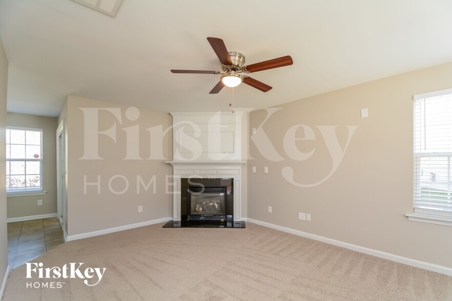 Building Photo - 6 Linkside Ct