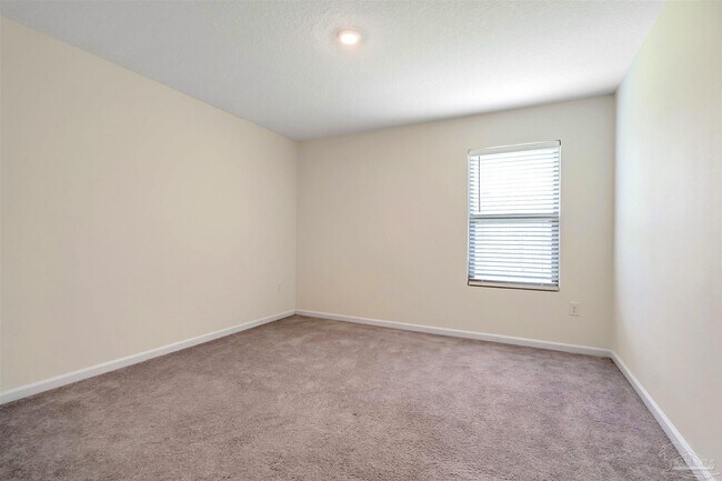 Building Photo - 8724 Schooner Ln