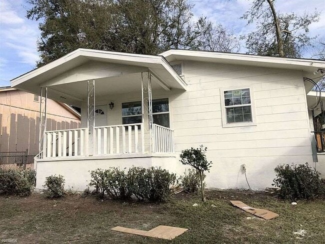 Building Photo - 1319 Colorado St